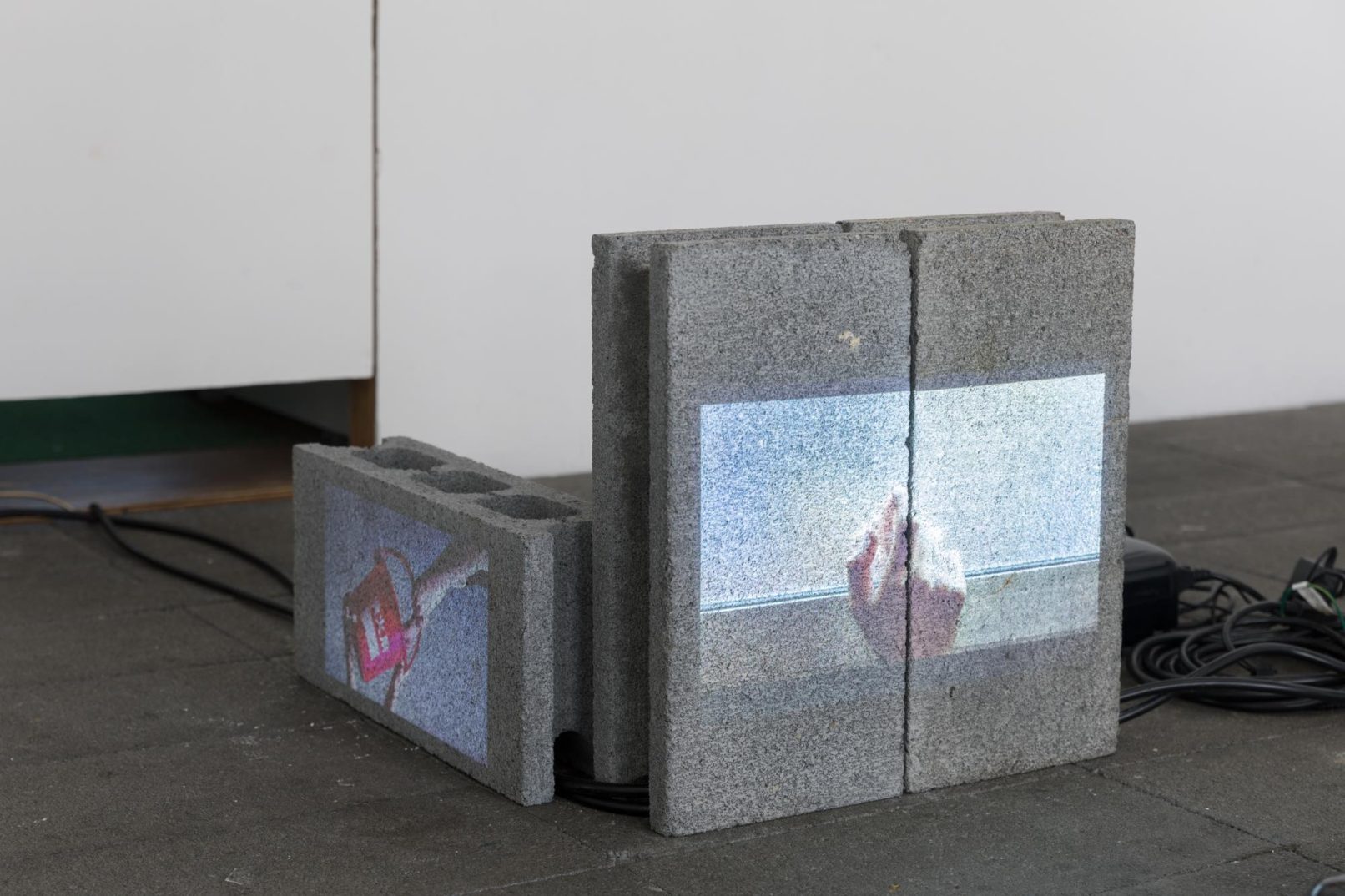 手のシリーズ（2022）